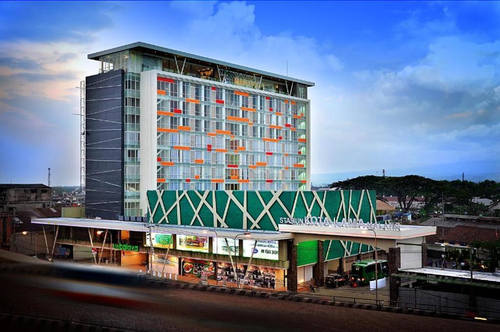 Ascent Premiere Hotel And Convention Malang Exteriér fotografie