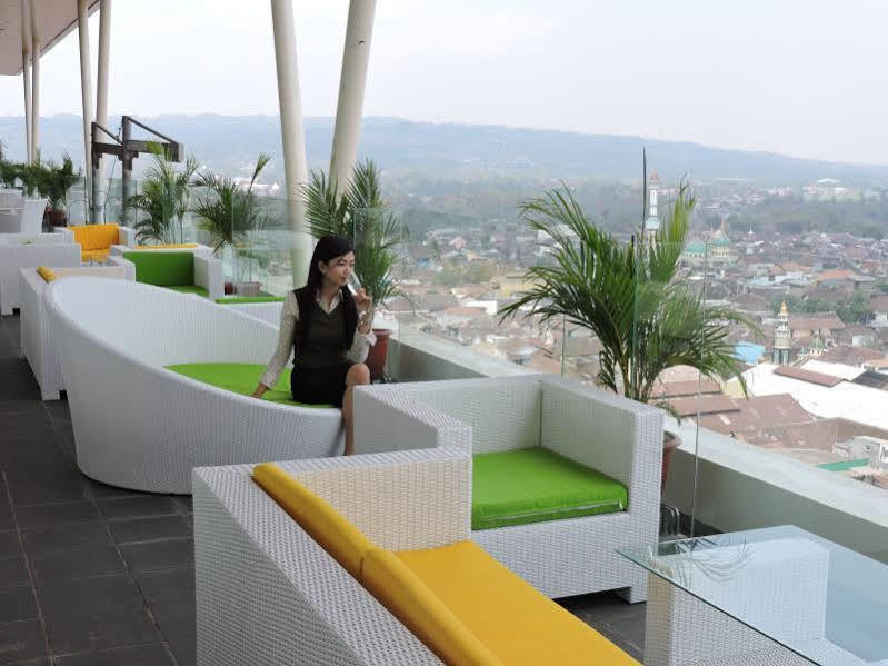 Ascent Premiere Hotel And Convention Malang Exteriér fotografie