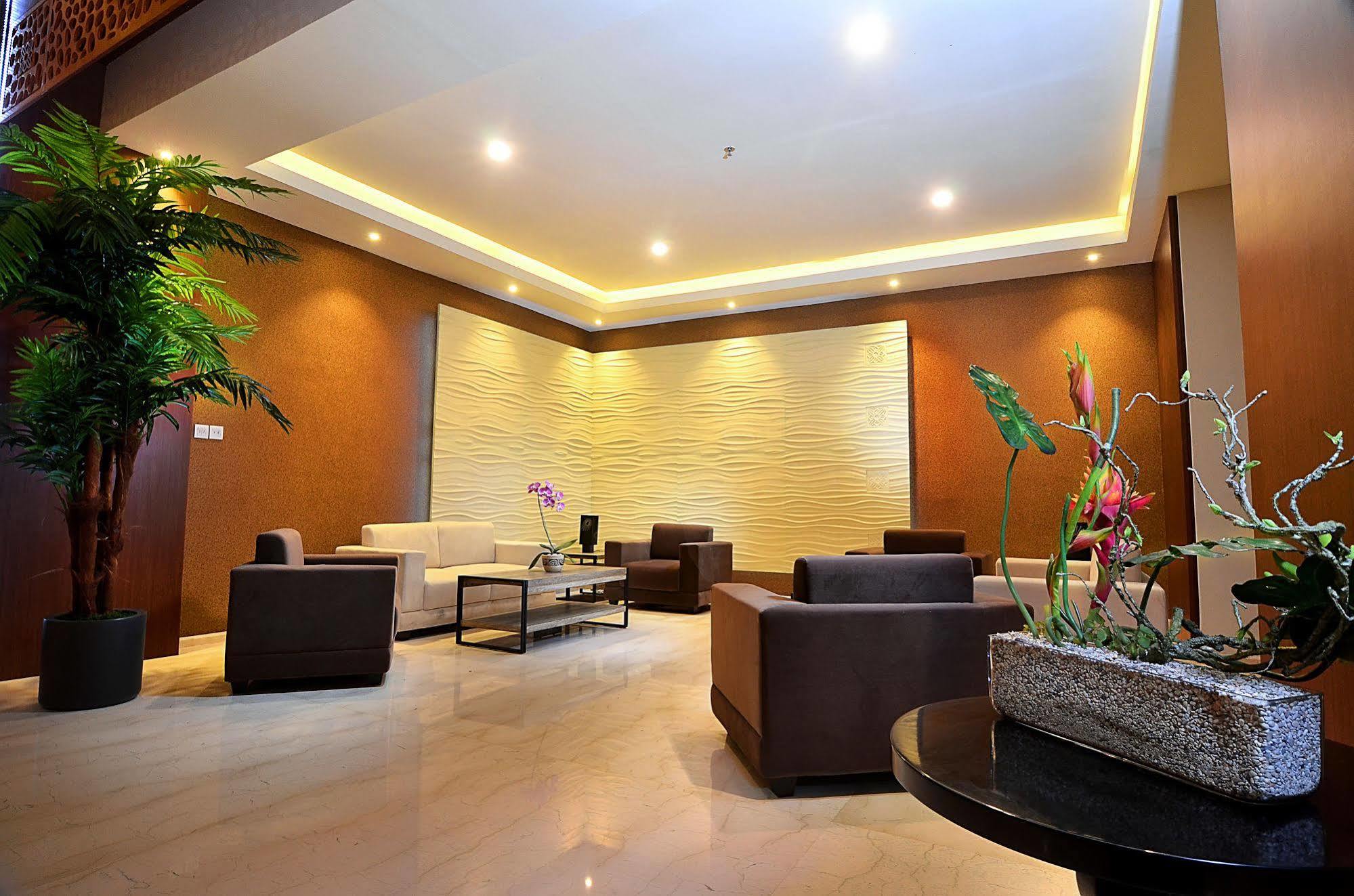 Ascent Premiere Hotel And Convention Malang Exteriér fotografie