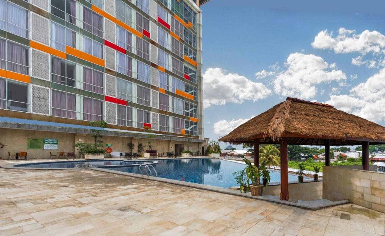 Ascent Premiere Hotel And Convention Malang Exteriér fotografie